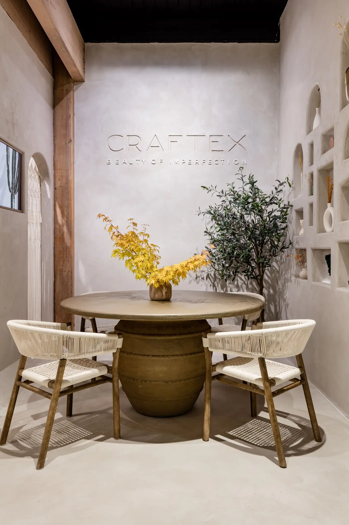 Craftex showroom interior with table and chairs
